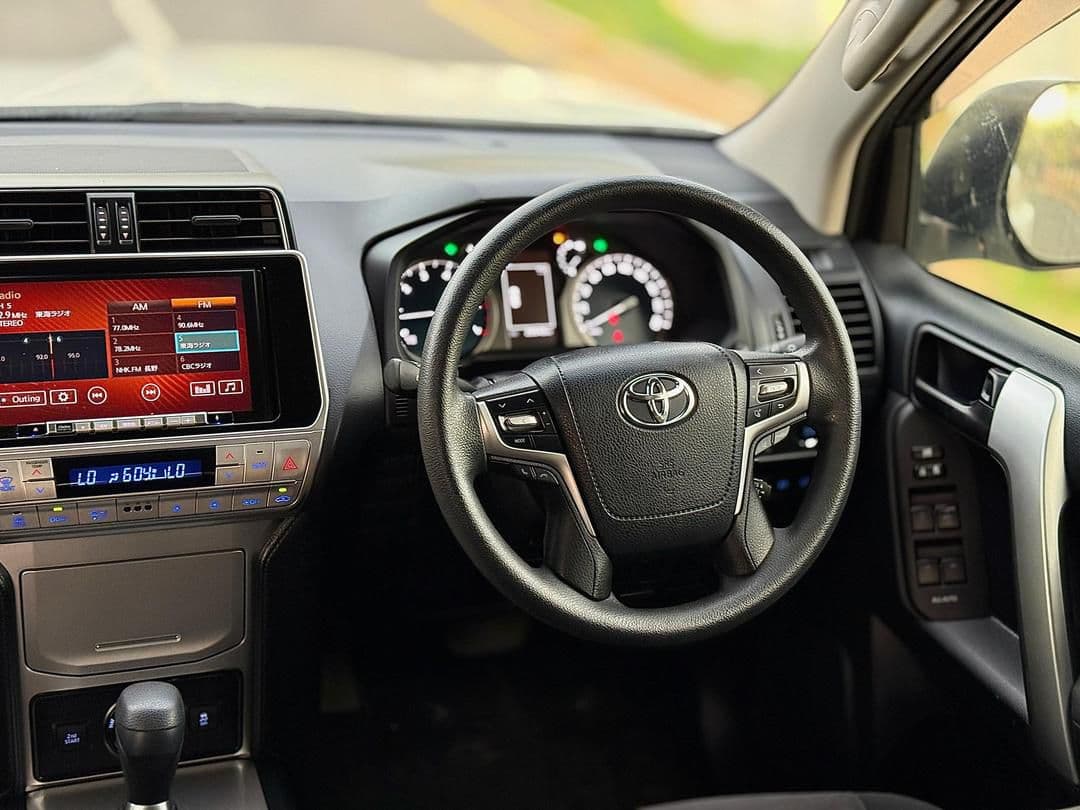 Toyota Land Cruiser Prado 2018 photo 4